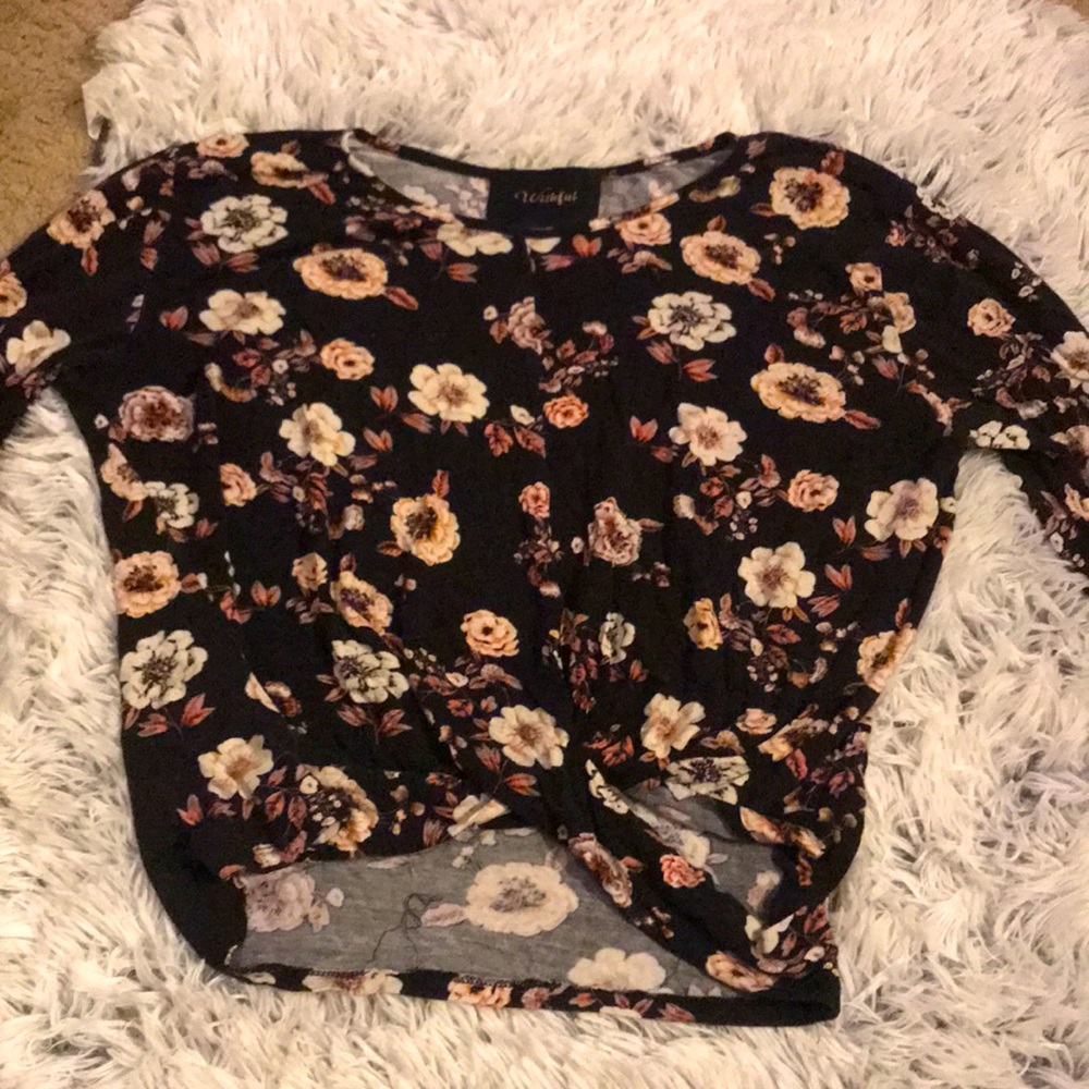 Floral long sleeve crop top with not at the bottom